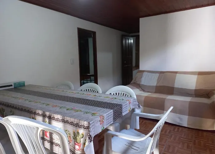 Casa 3 Dormitorios 2 Banheiros Florianopolis Sc